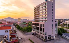 Tru By Hilton Lang Son City Centre